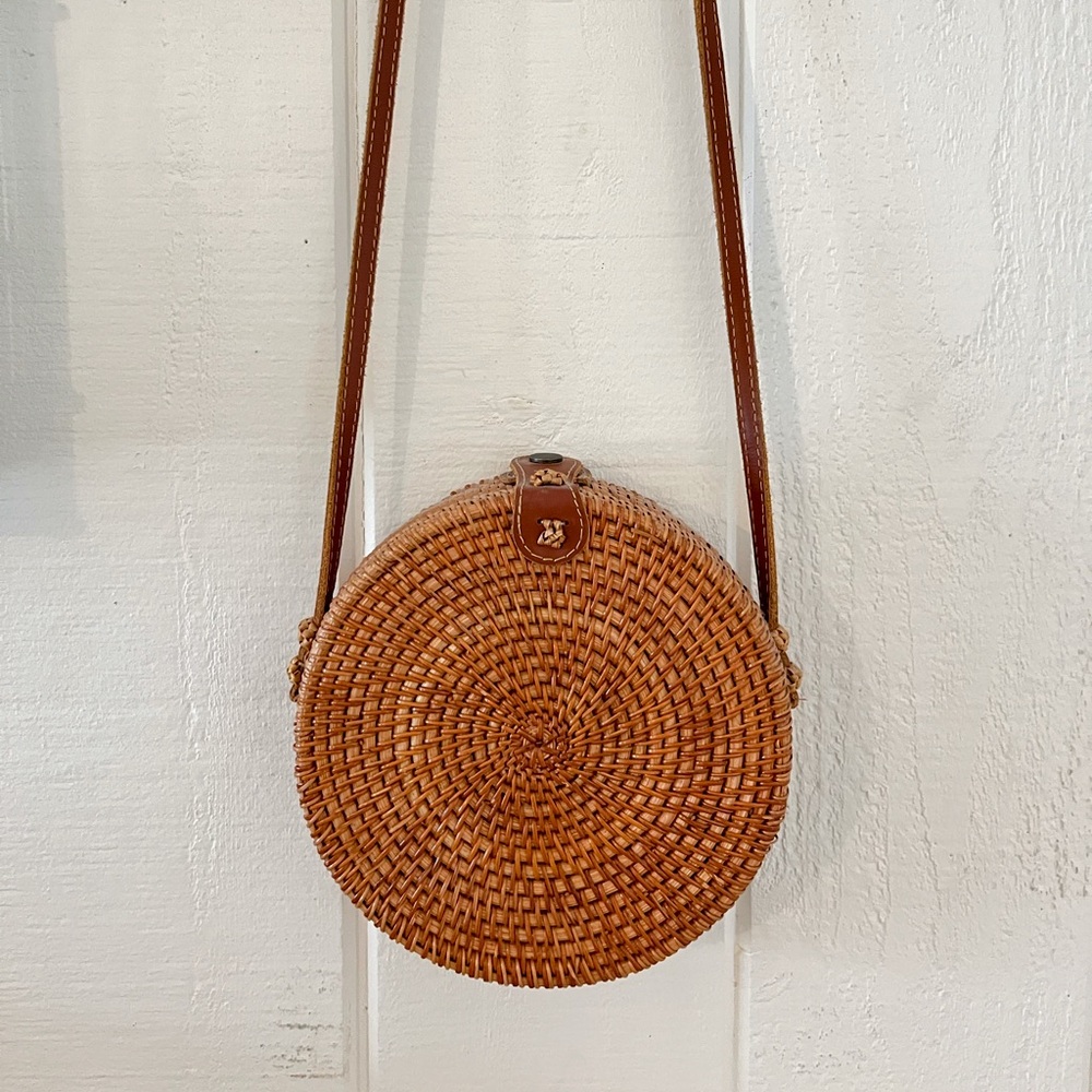 Round Rattan Purse with strap